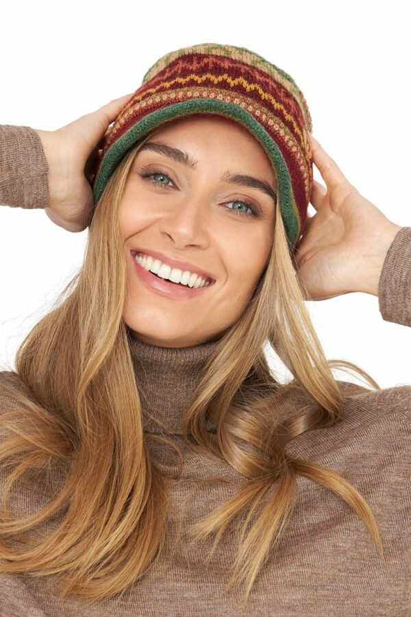 07244_2_luna_Schirm-Mutze-LUNA_Alpaca_Baumwolle_traditionell_Jacquard_Strick_S5_818x1242