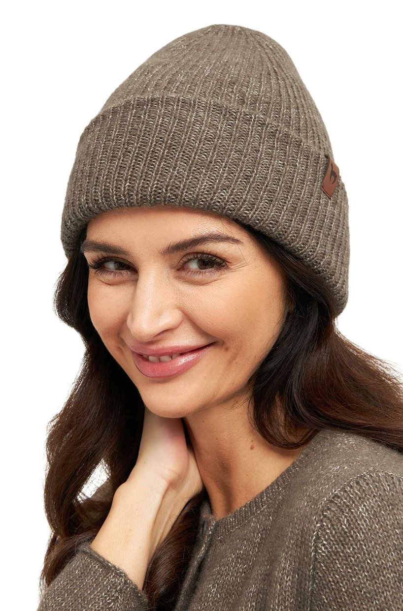 07256_5_taupe_PACA_Muetze_babyalpaka_nachhaltig_waermend_fair_wintermode_ripp_M242_S11_2024_818x1242
